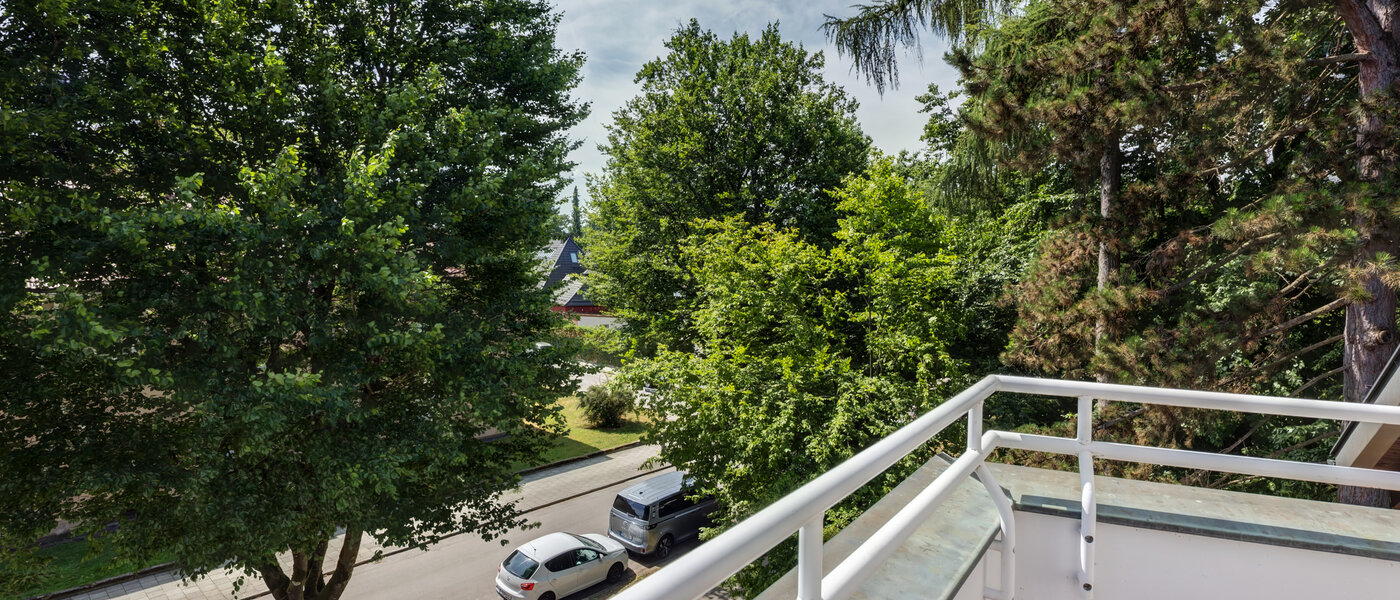 アティック・フラット（屋根裏） München Harlaching 03 ベランダ 14501