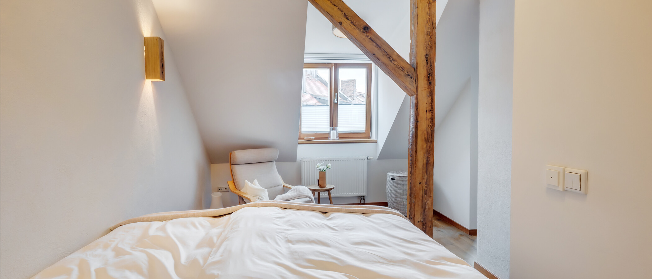 アティック・フラット（屋根裏） München Dreimühlenviertel 02 1. 寝室 14505