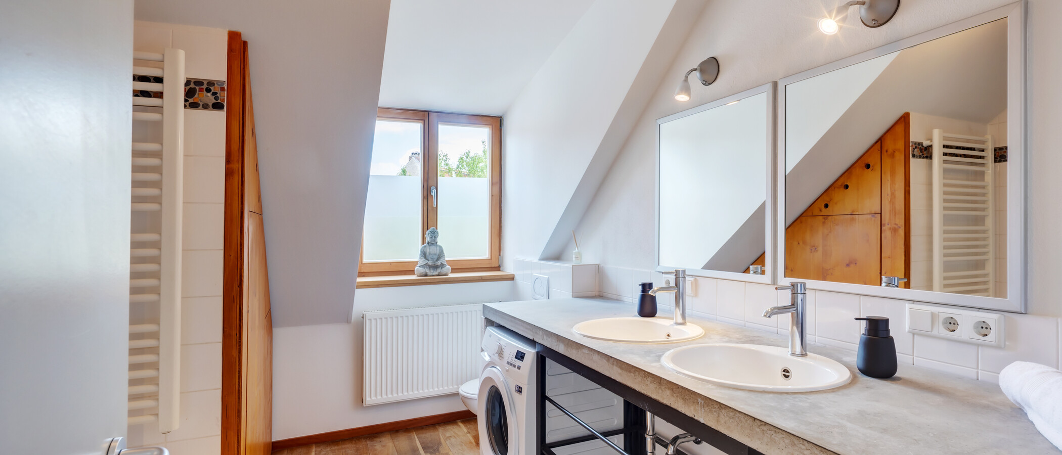 アティック・フラット（屋根裏） München Dreimühlenviertel 01 1つめの浴室 14505
