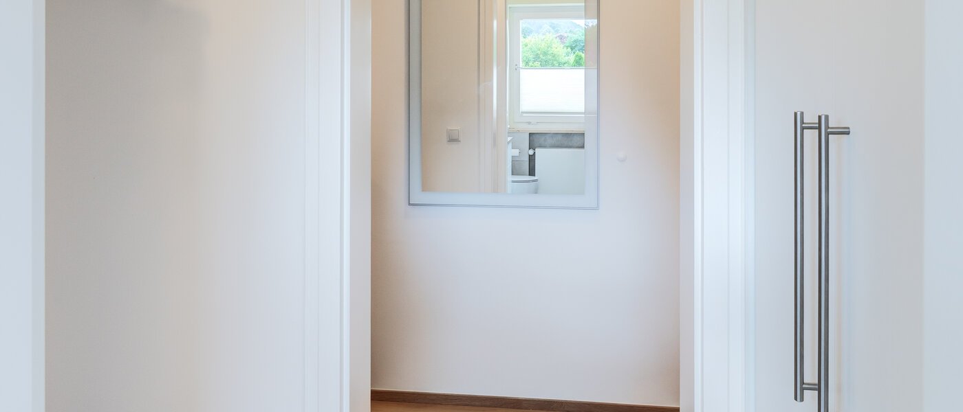 マンション Gmund am Tegernsee 05 玄関入り口 14513