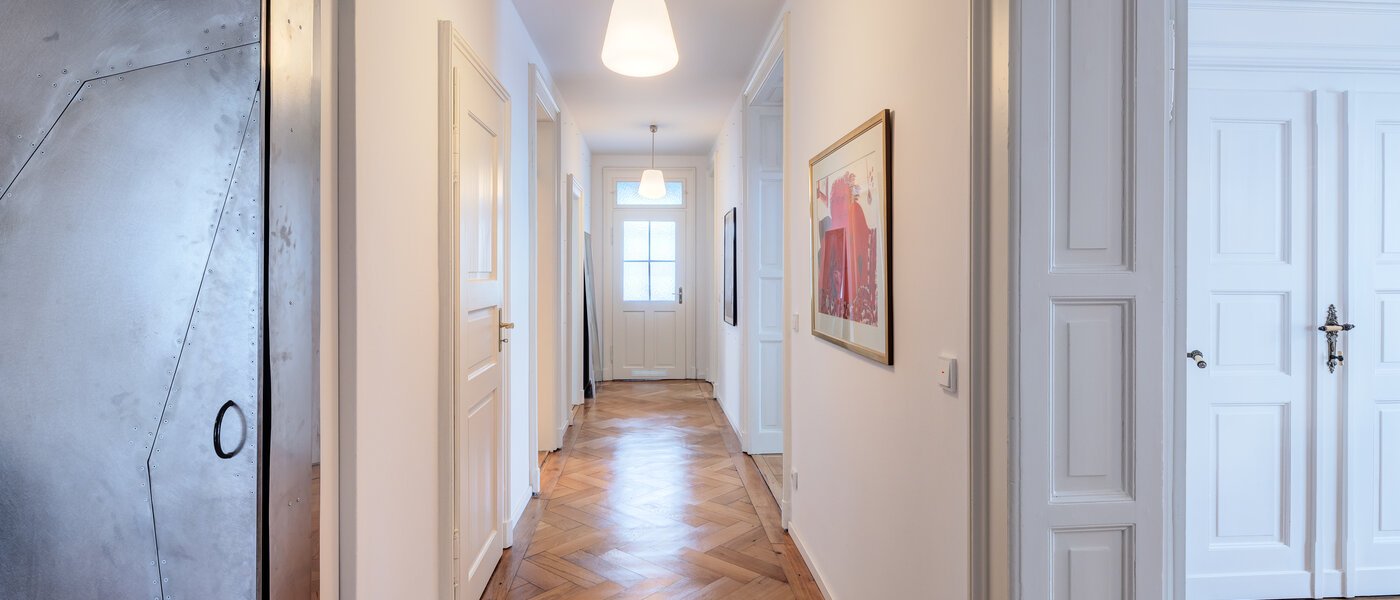 マンション München Neuhausen 04 玄関入り口 14528