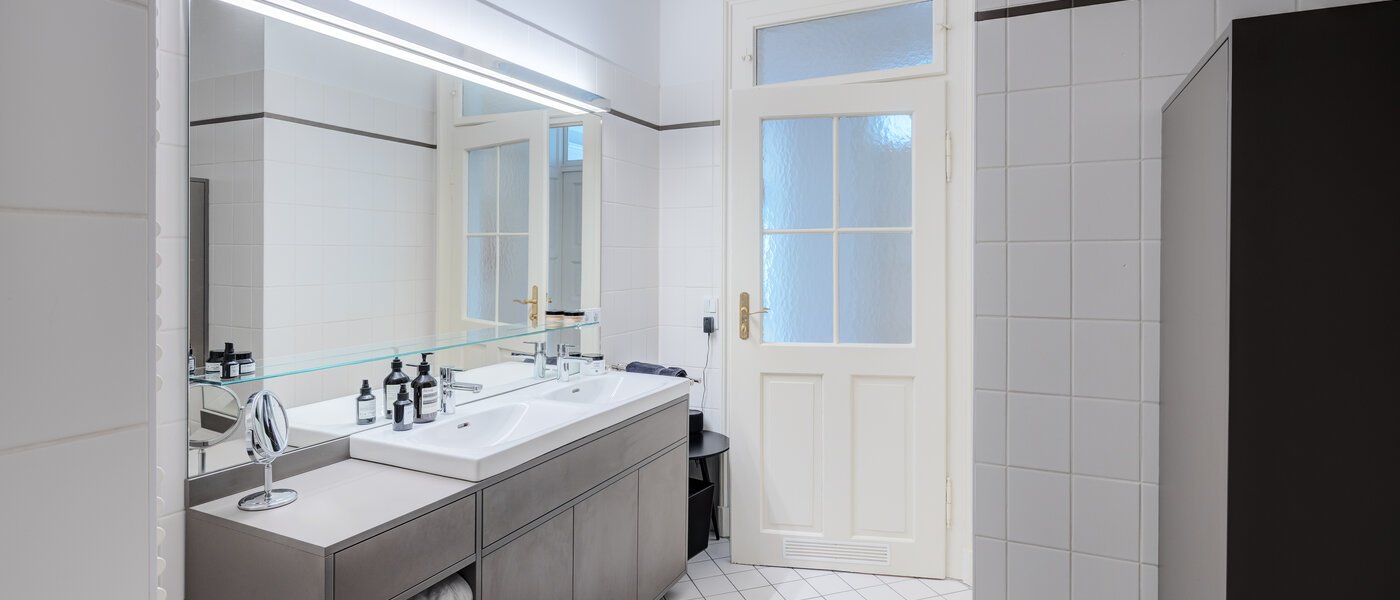 マンション München Neuhausen 04 1つめの浴室 14528