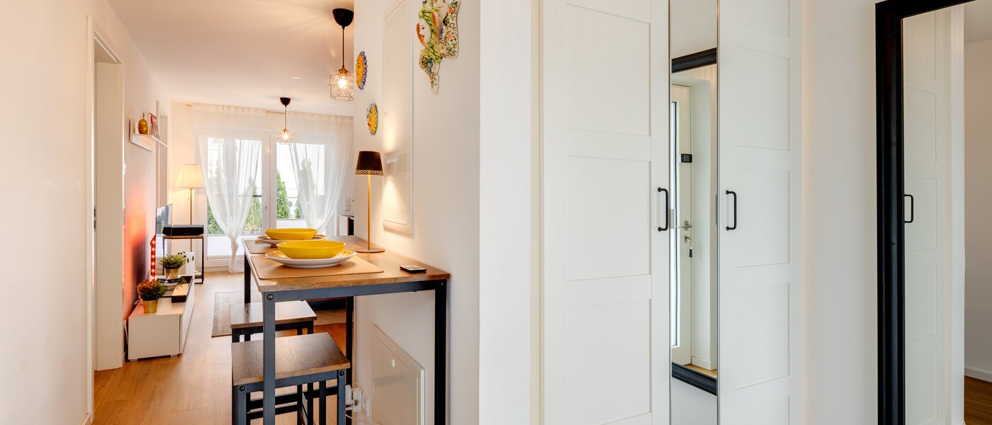 マンション Unterföhring 02 玄関入り口 14540