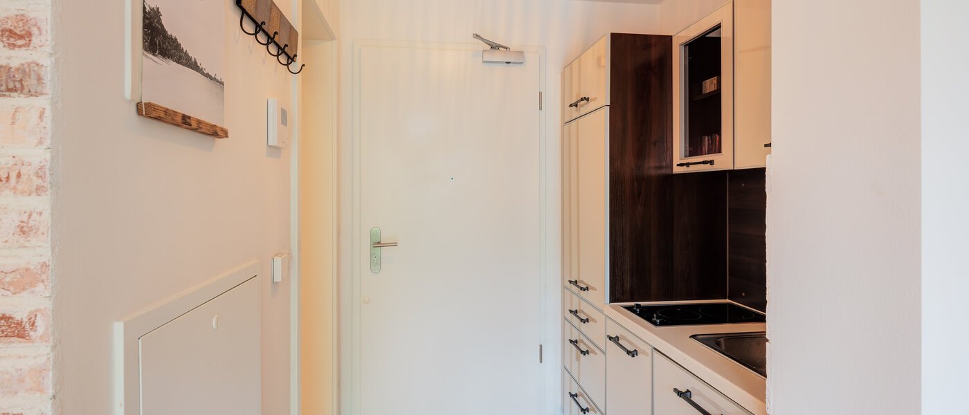 マンション München Neuhausen 02 玄関入り口 14542