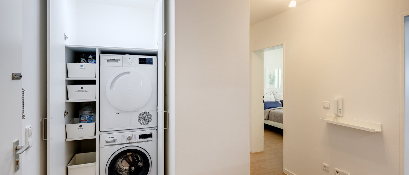 マンション Freising 02 玄関入り口 14550