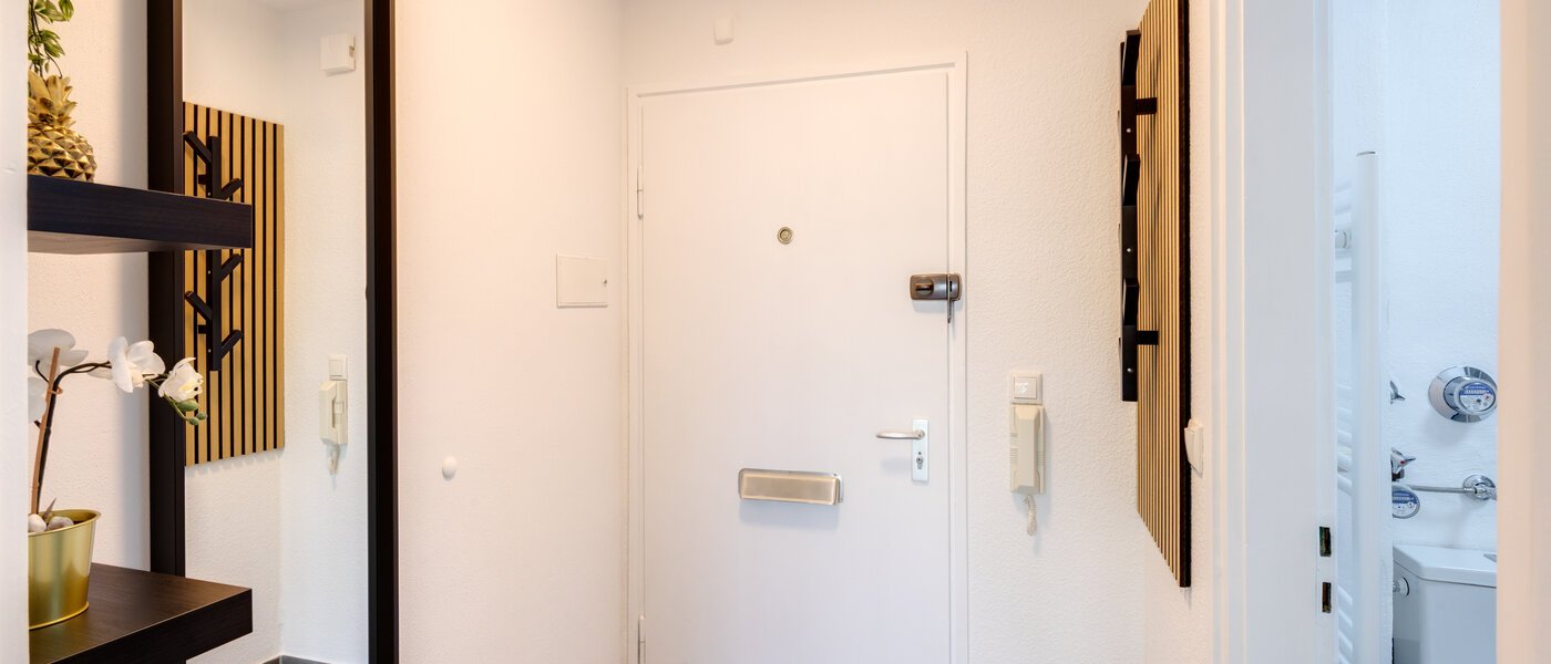 マンション München Sendling-Westpark 01 玄関入り口 14571