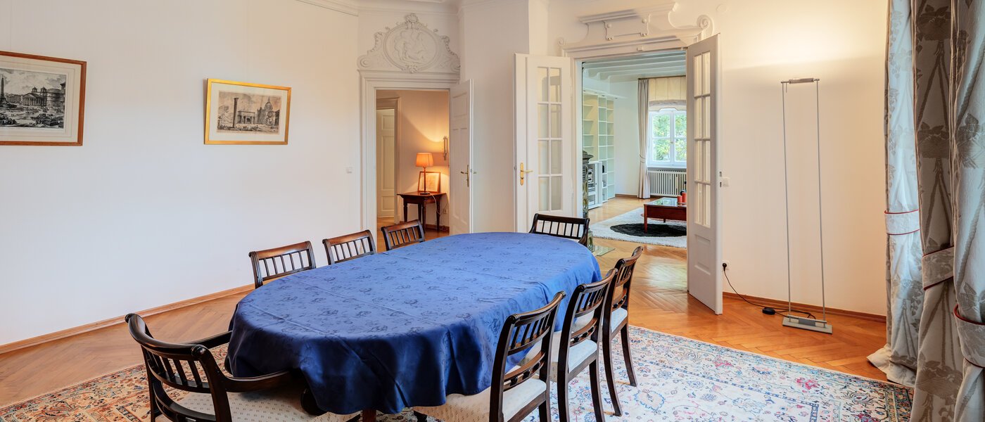 マンション München Lehel 03 ダイニングルーム 14572