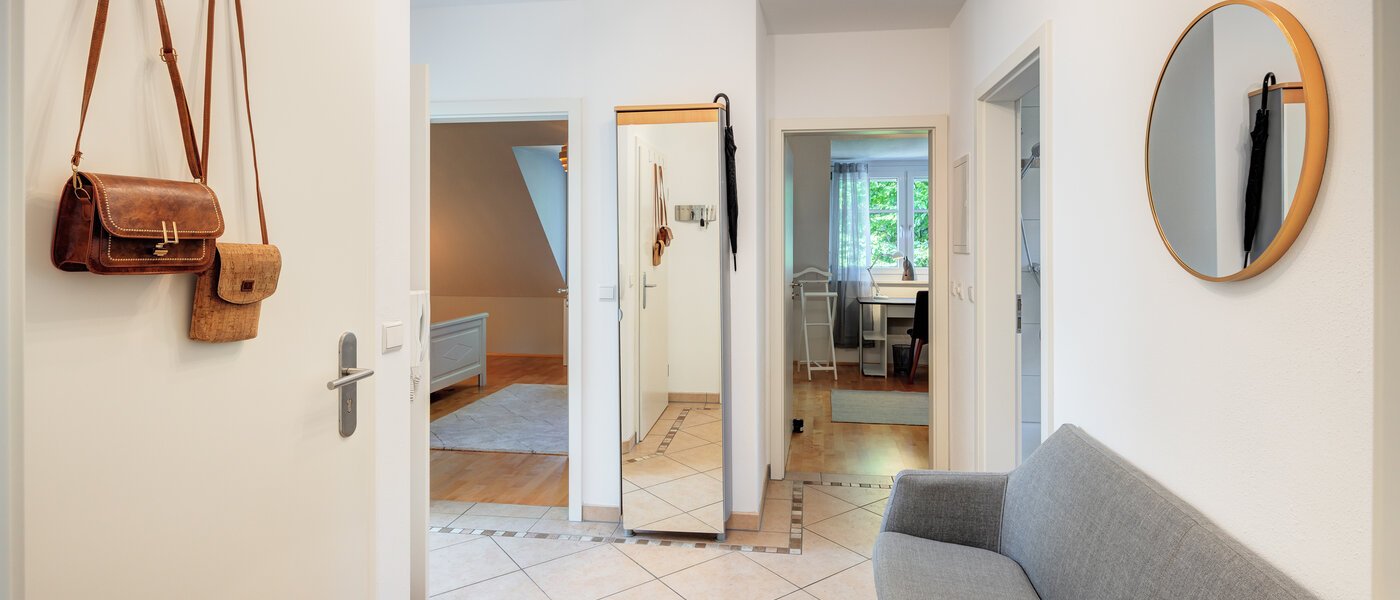 メゾネット・マンション（複数階にわたるマンション） Gröbenzell 02 玄関入り口 14575