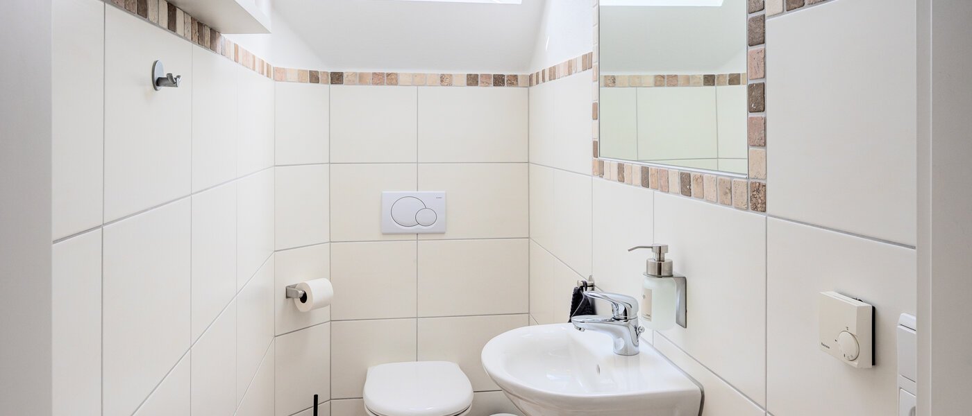 メゾネット・マンション（複数階にわたるマンション） Gröbenzell 01 ゲスト用 WC 14575