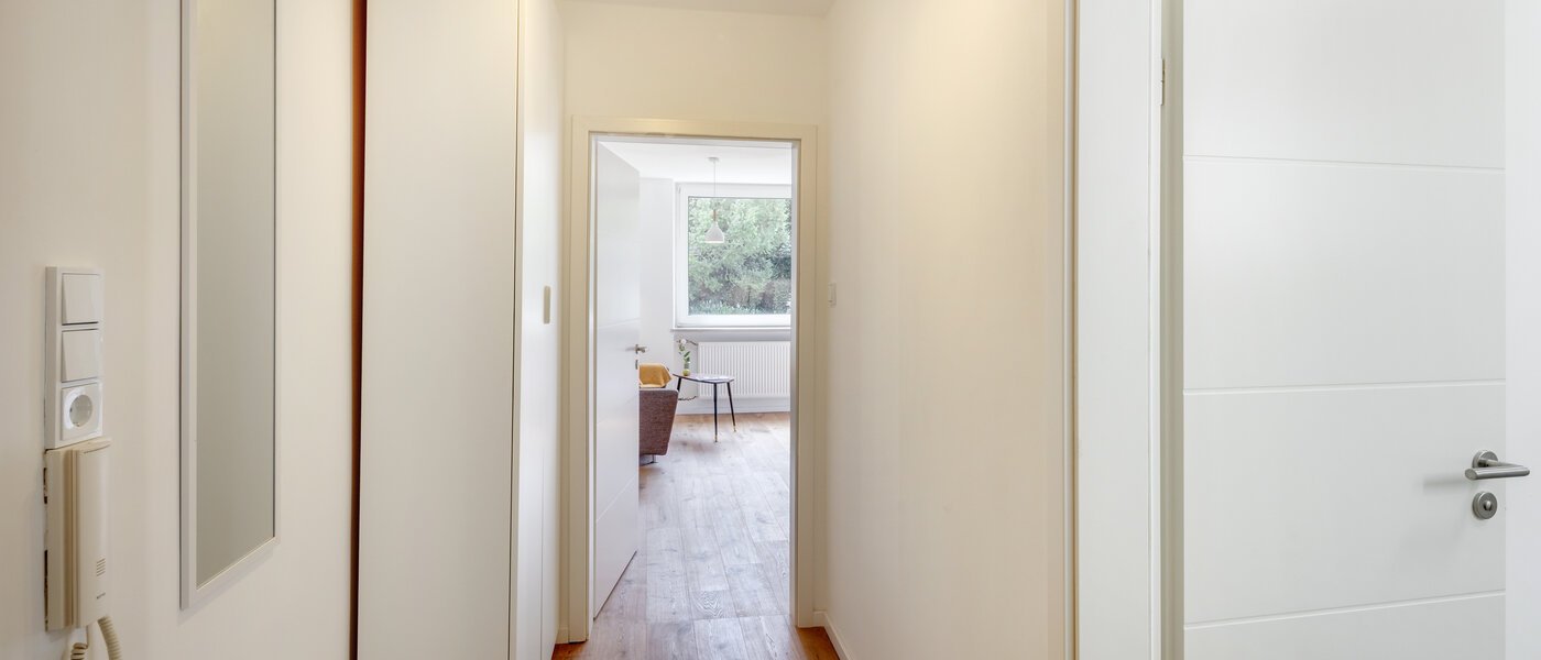 マンション München Au 01 玄関入り口 14578