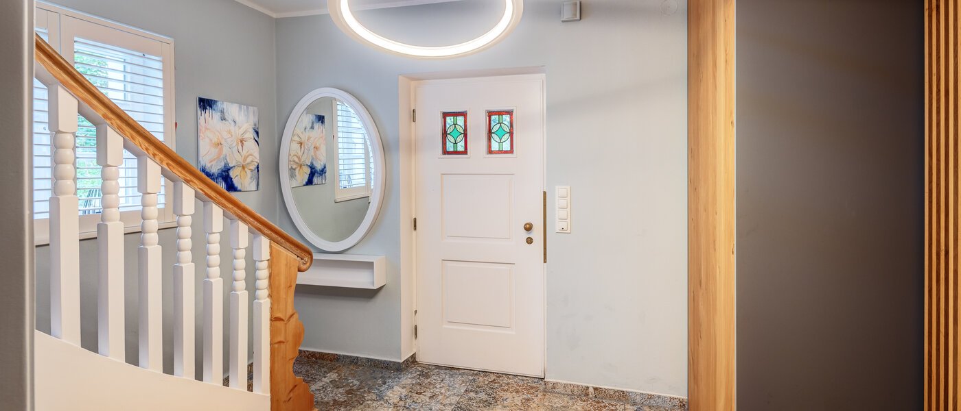 一戸建て München Obermenzing 01 玄関入り口 14582