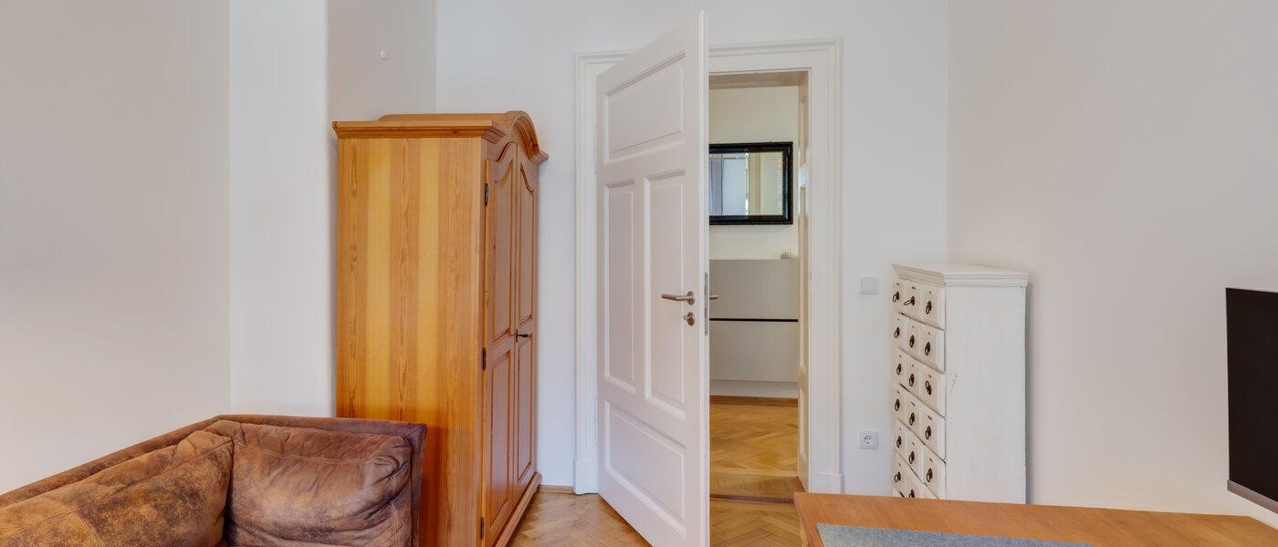 マンション München Altbogenhausen 03 2.　寝室 14584