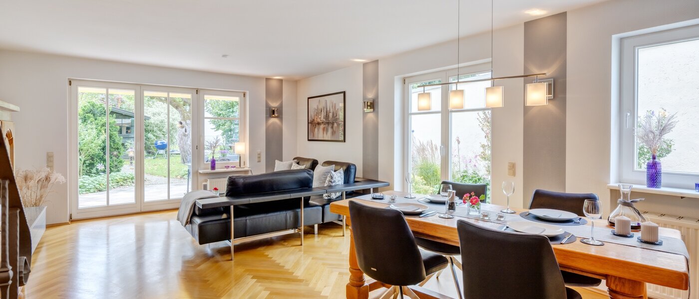 メゾネット・マンション（複数階にわたるマンション） München Fasangarten 04 リビングエリア 14585