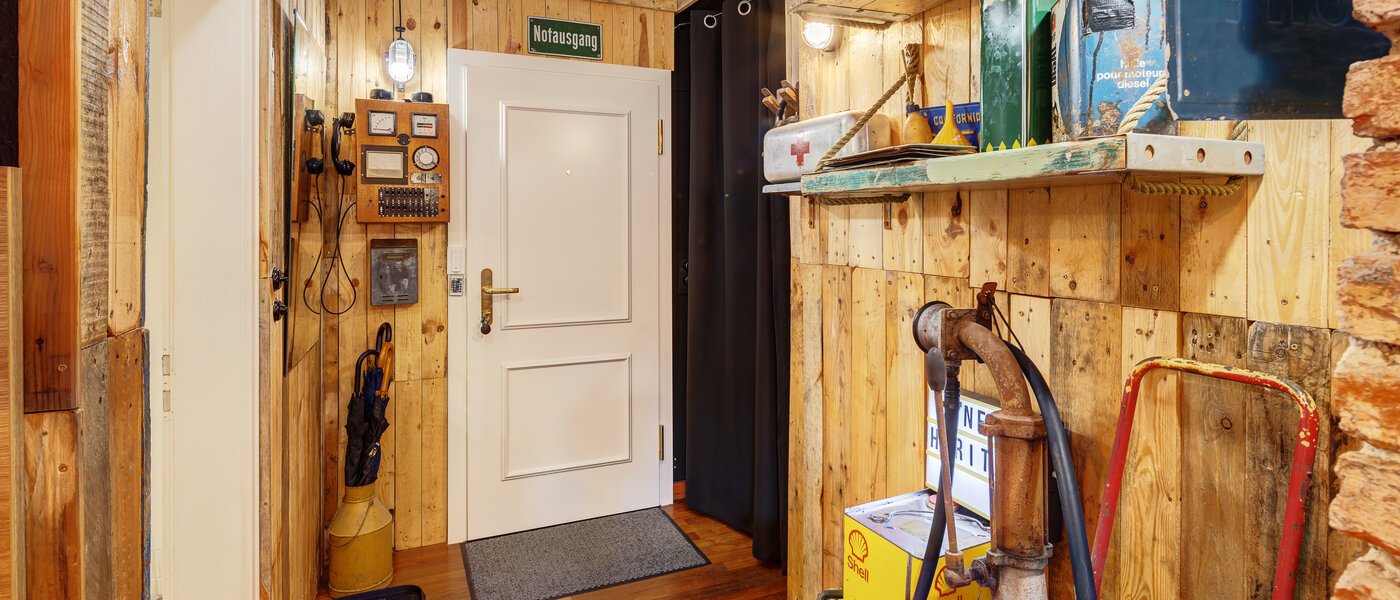 マンション München Au 01 玄関入り口 14588