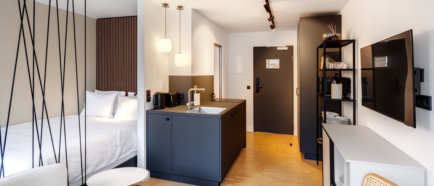 アパルトマン München Schwabing-West (rund um den Hohenzollernplatz) 03 リビングエリア 14592