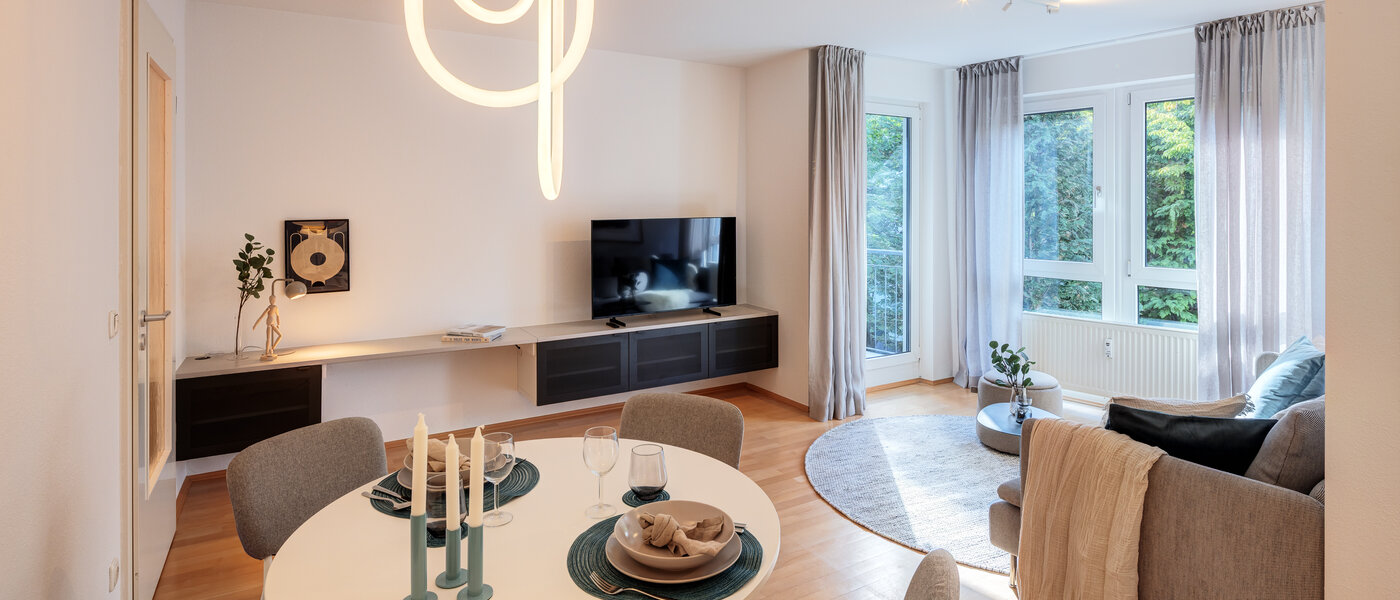 マンション München Obergiesing 04 リビングルーム 14597