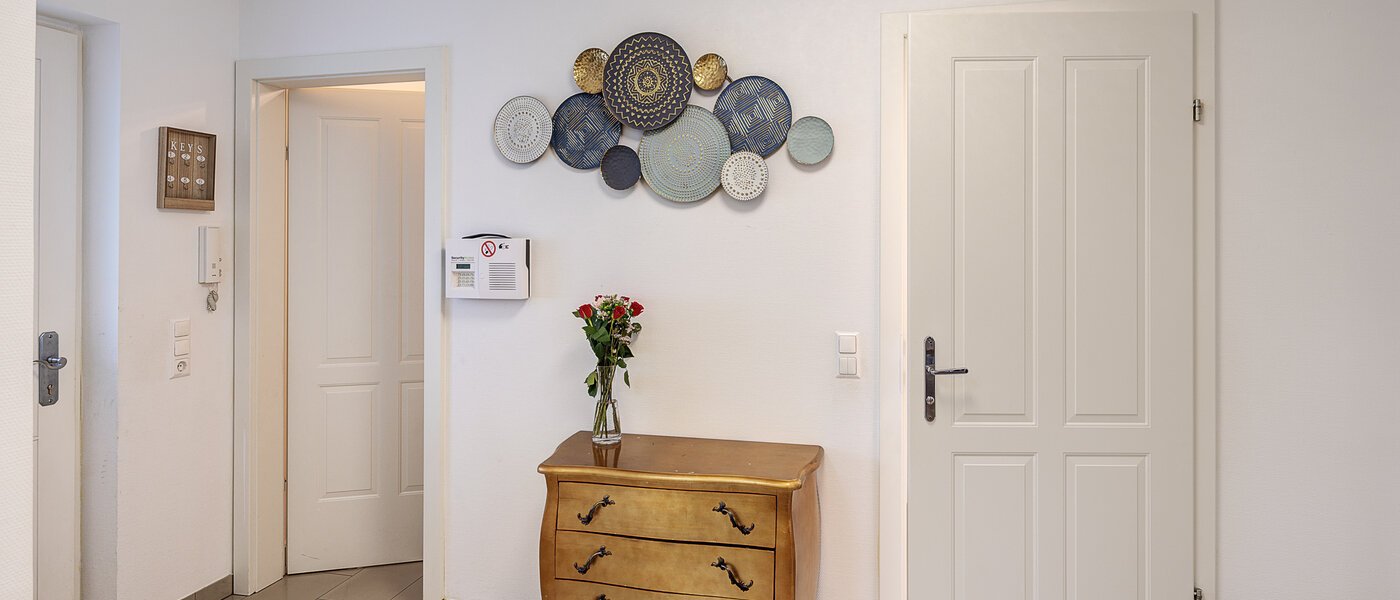 一戸建て Ismaning 05 玄関入り口 14615