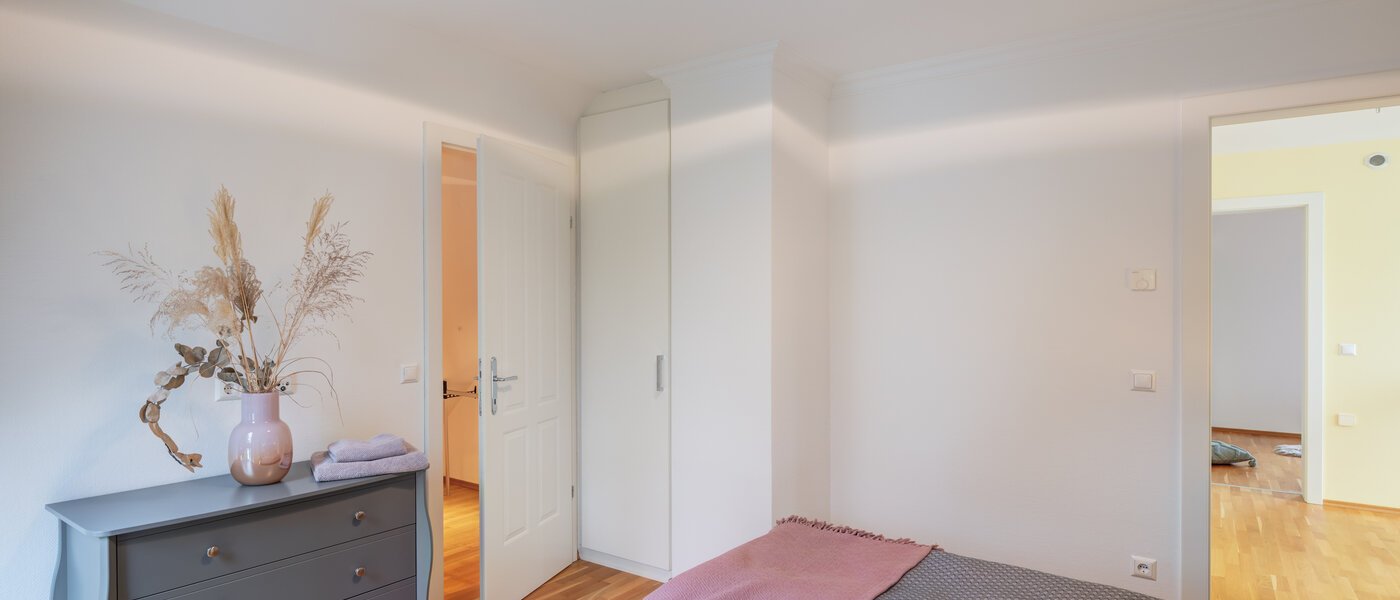 一戸建て Ismaning 03 1. 寝室 14615