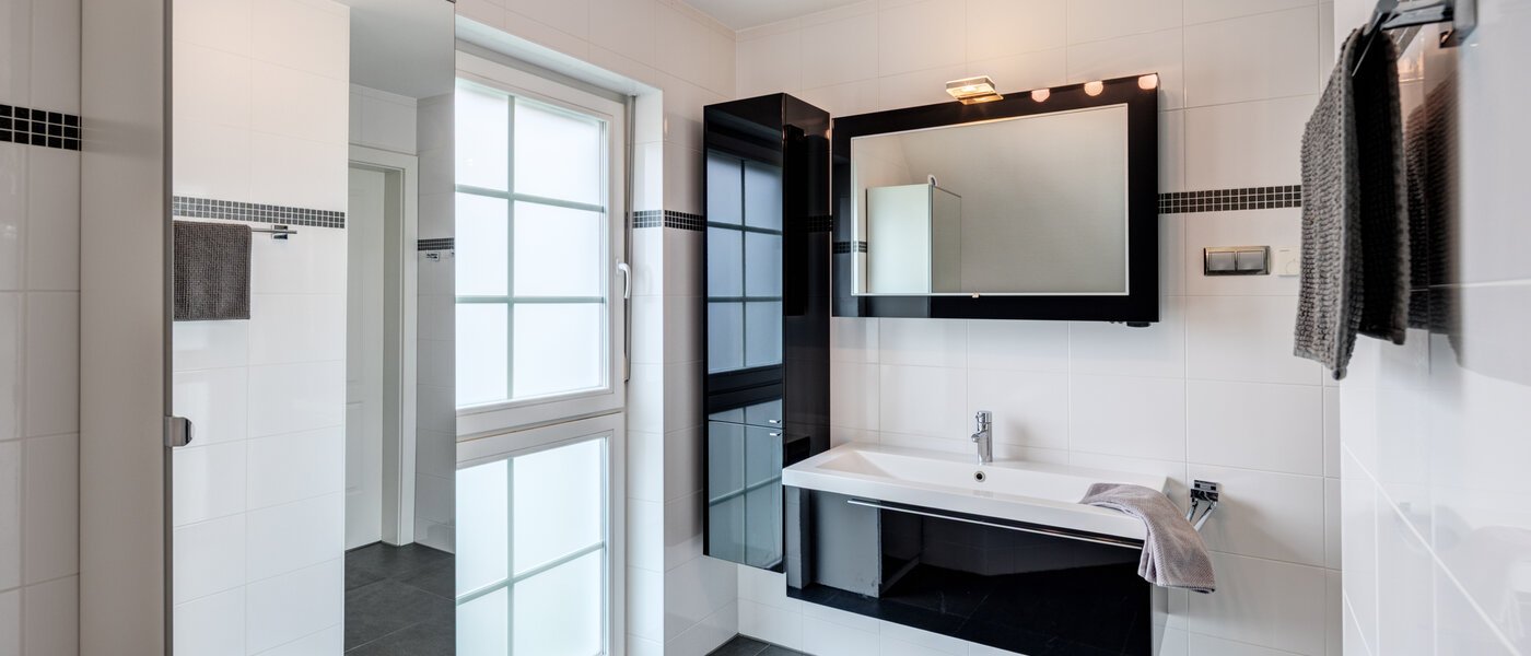 一戸建て Ismaning 03 1つめの浴室 14615