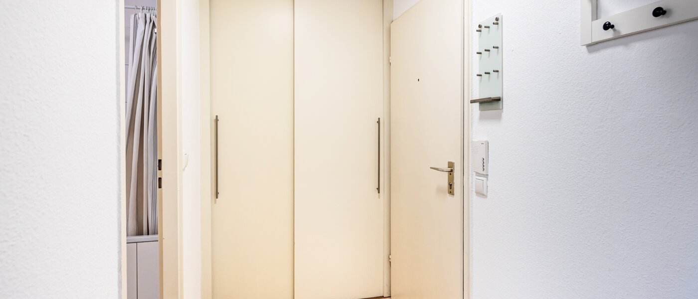 マンション Taufkirchen 01 玄関入り口 14620