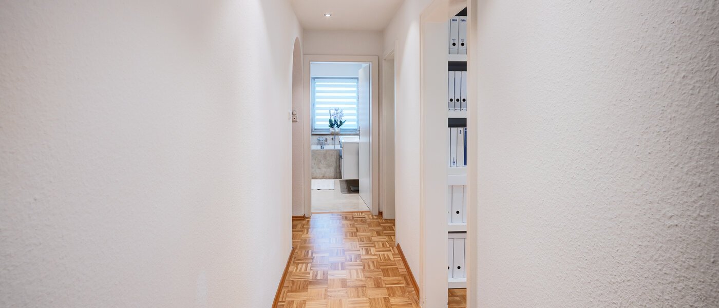 マンション Grünwald 05 玄関入り口 14631