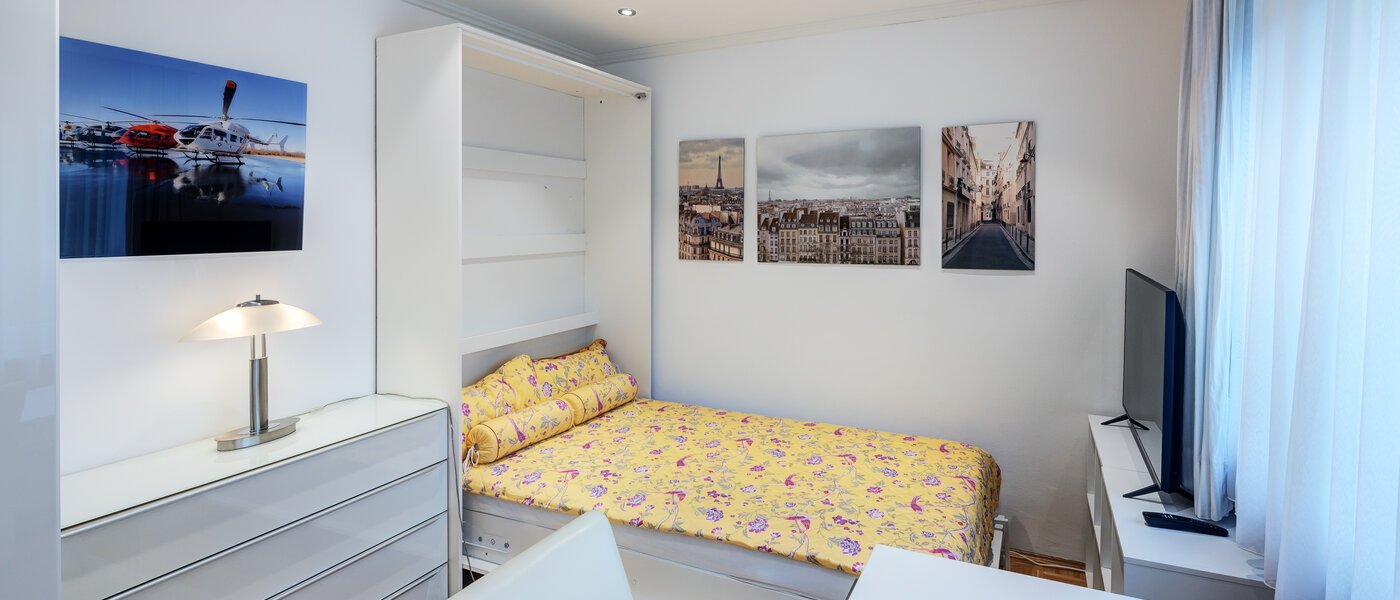 マンション Grünwald 02 2.　寝室 14631