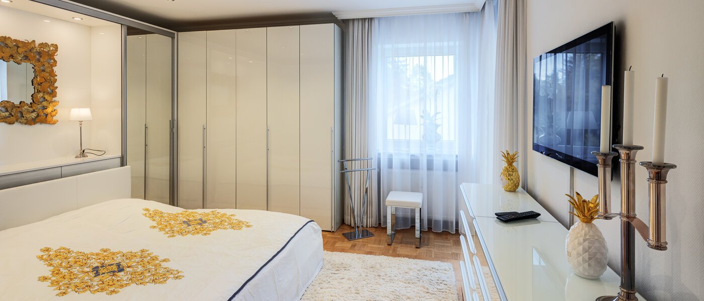 マンション Grünwald 01 1. 寝室 14631