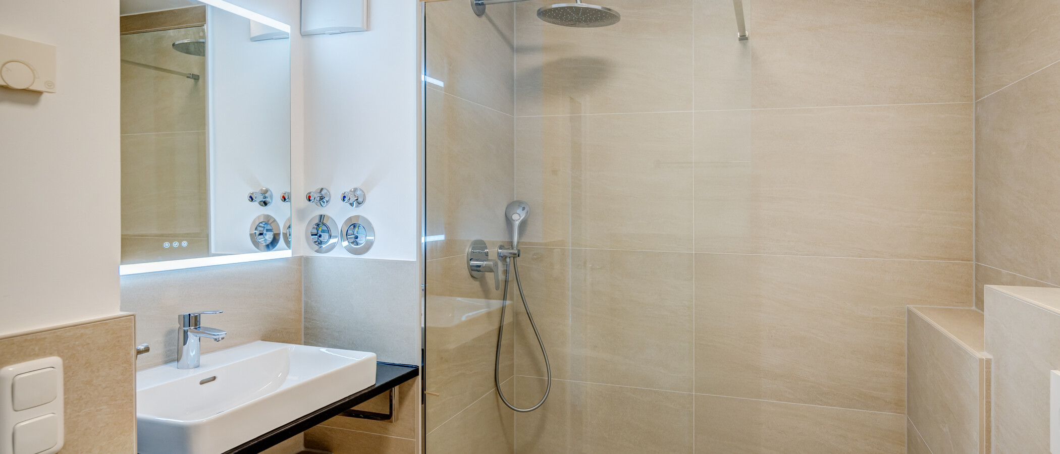 庭付き住宅 München Denning 01 浴室 14634