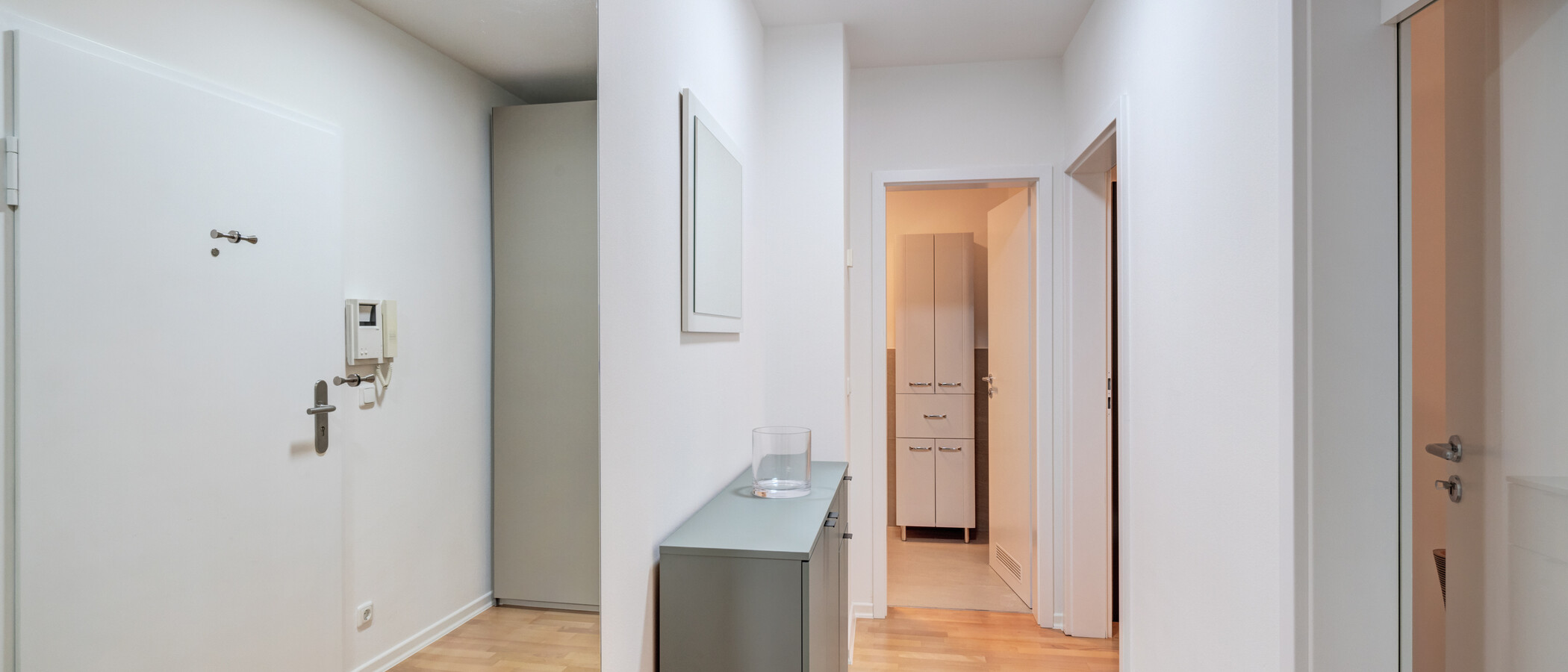 庭付き住宅 München Denning 04 玄関入り口 14634