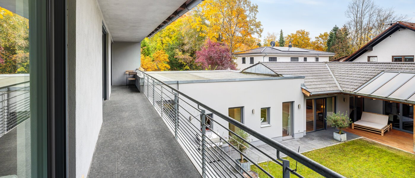 家屋 Vaterstetten 02 ベランダ 14635