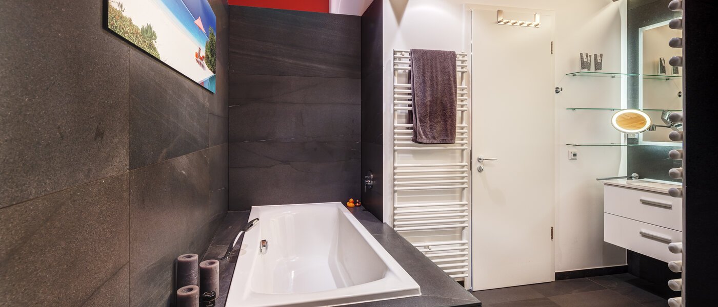 家屋 Vaterstetten 01 1つめの浴室 14635