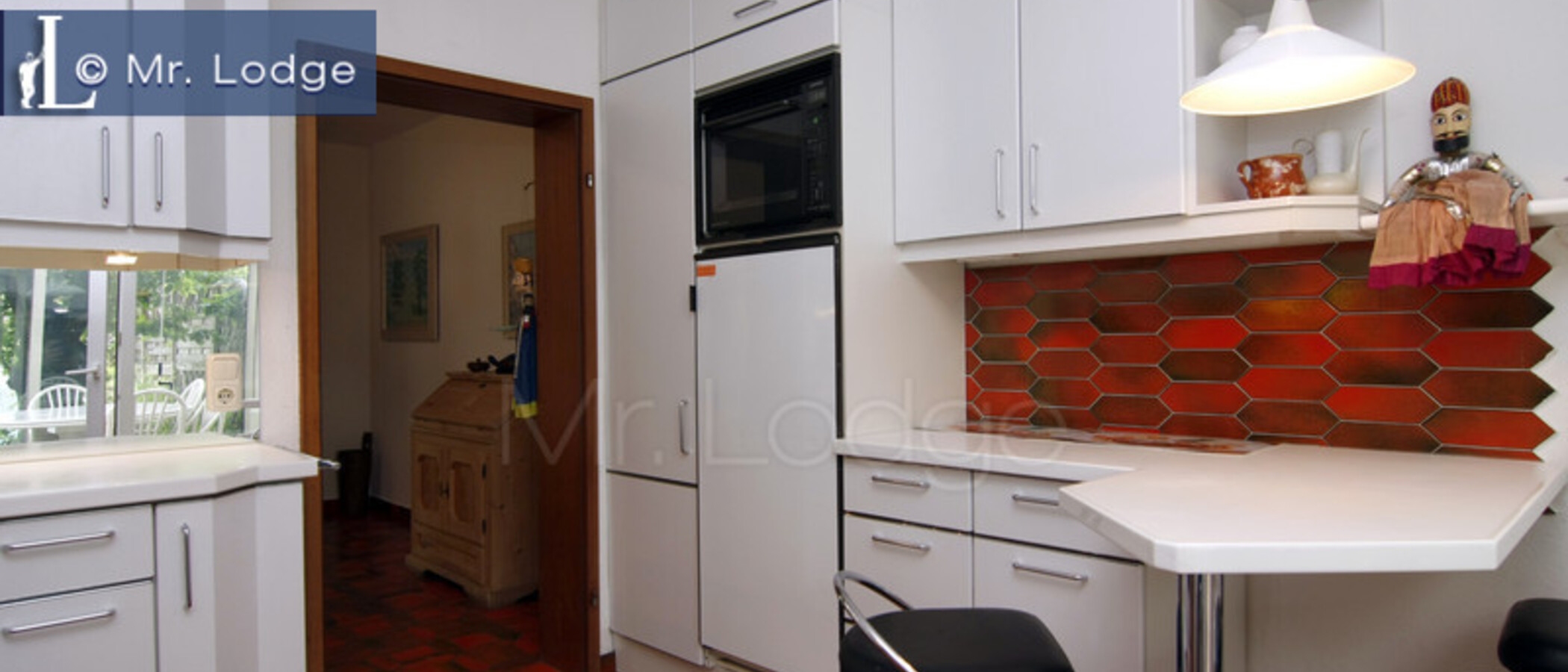 セミ・デタッチド・ハウス（一戸建てを二つに分けた家屋） München Trudering 03 キッチン 1464