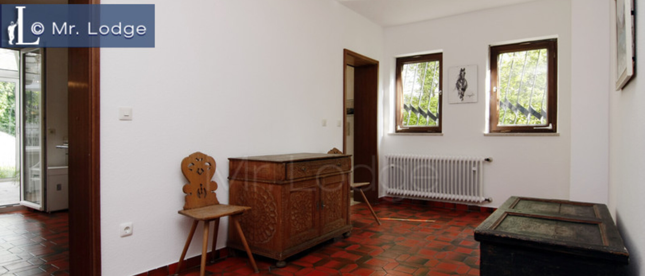 セミ・デタッチド・ハウス（一戸建てを二つに分けた家屋） München Trudering 02 玄関入り口 1464