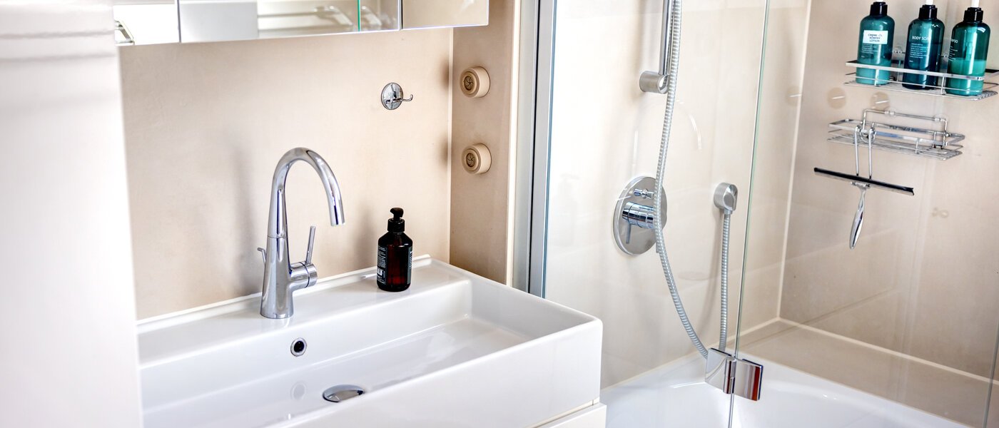 アティック・フラット（屋根裏） München Haidhausen 02 浴室 14648