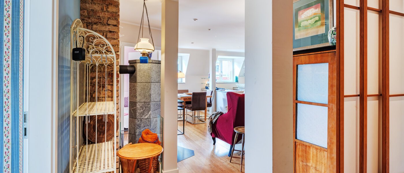 アティック・フラット（屋根裏） München Haidhausen 03 玄関入り口 14648