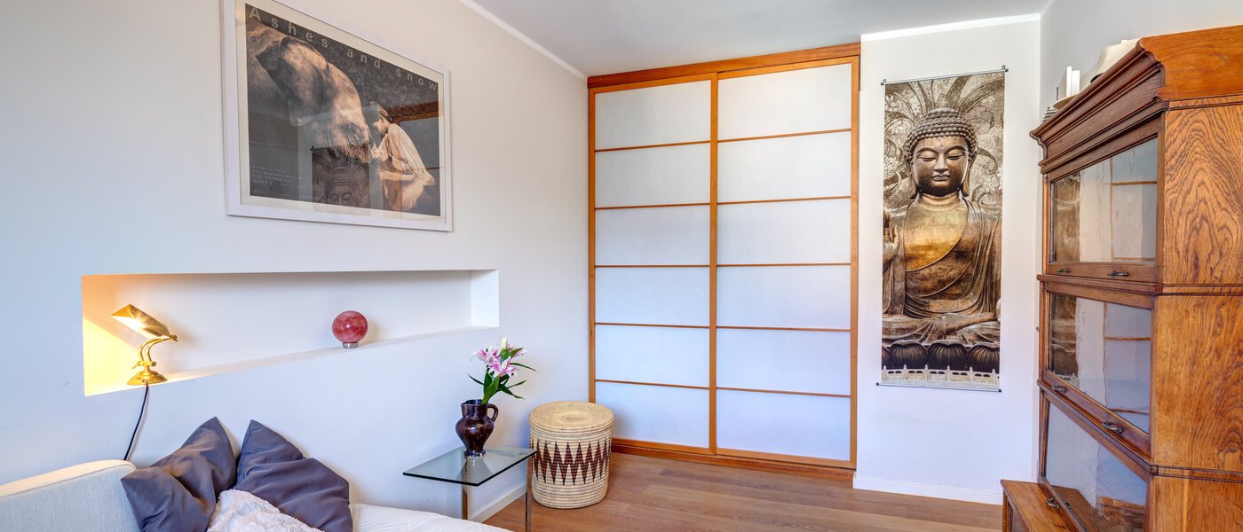 アティック・フラット（屋根裏） München Haidhausen 03 1. 寝室 14648