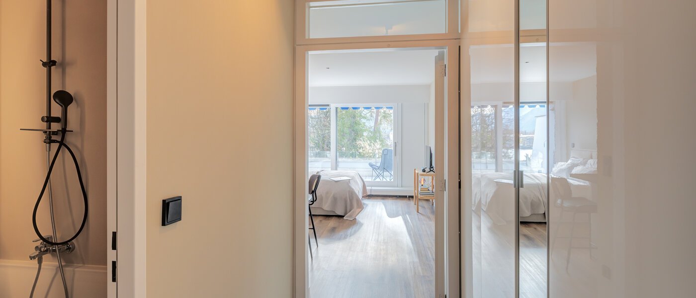 マンション Tegernsee 02 玄関入り口 14657