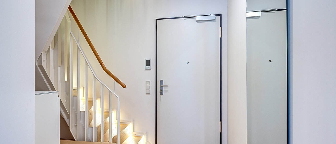 メゾネット・マンション（複数階にわたるマンション） Haar 04 玄関入り口 14664