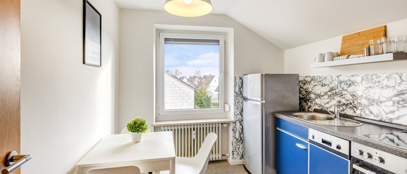 アティック・フラット（屋根裏） Dachau 01 キッチン 14669