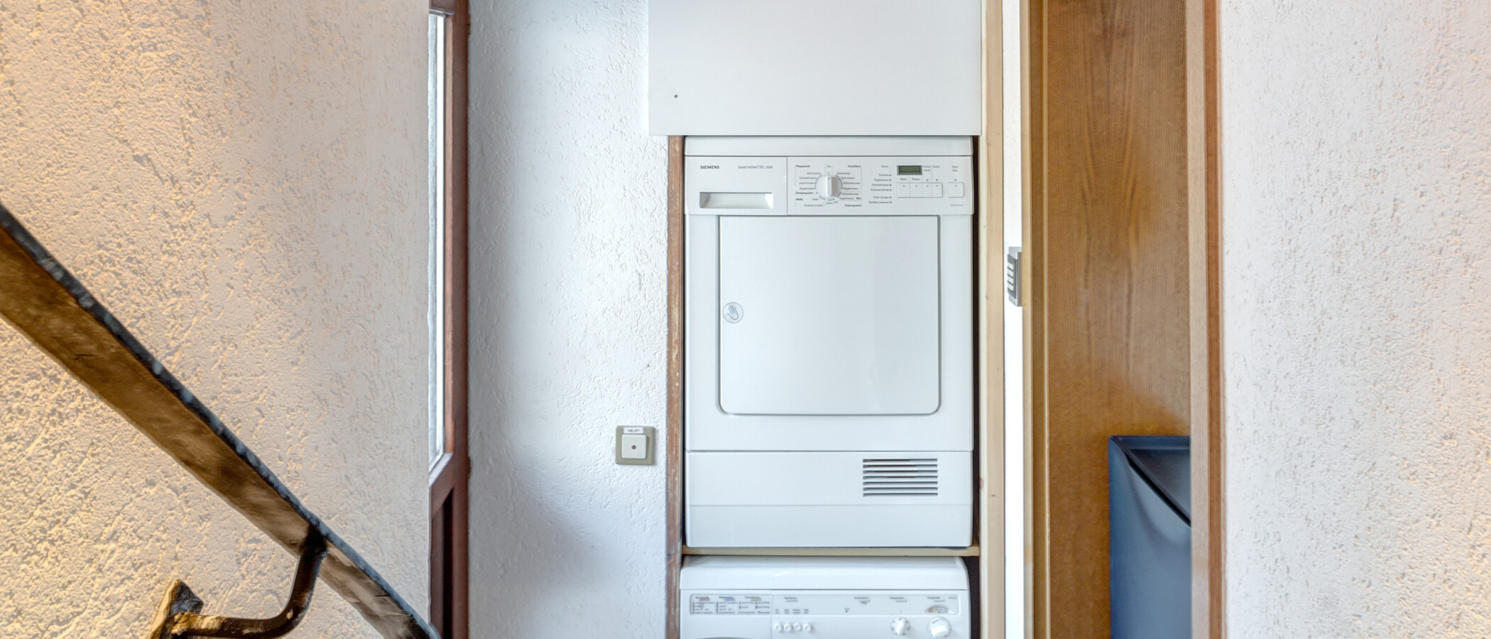 マンション München Trudering 04 玄関入り口 1467