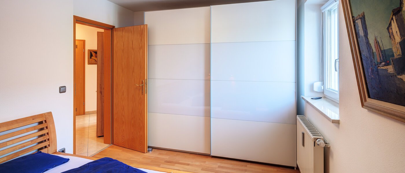 アティック・フラット（屋根裏） München Neufahrn b. Freising 03 寝室 14673