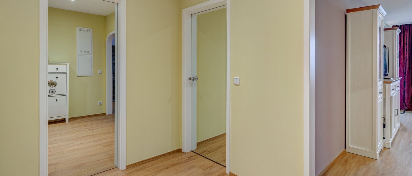 マンション München Bogenhausen 03 玄関入り口 14675