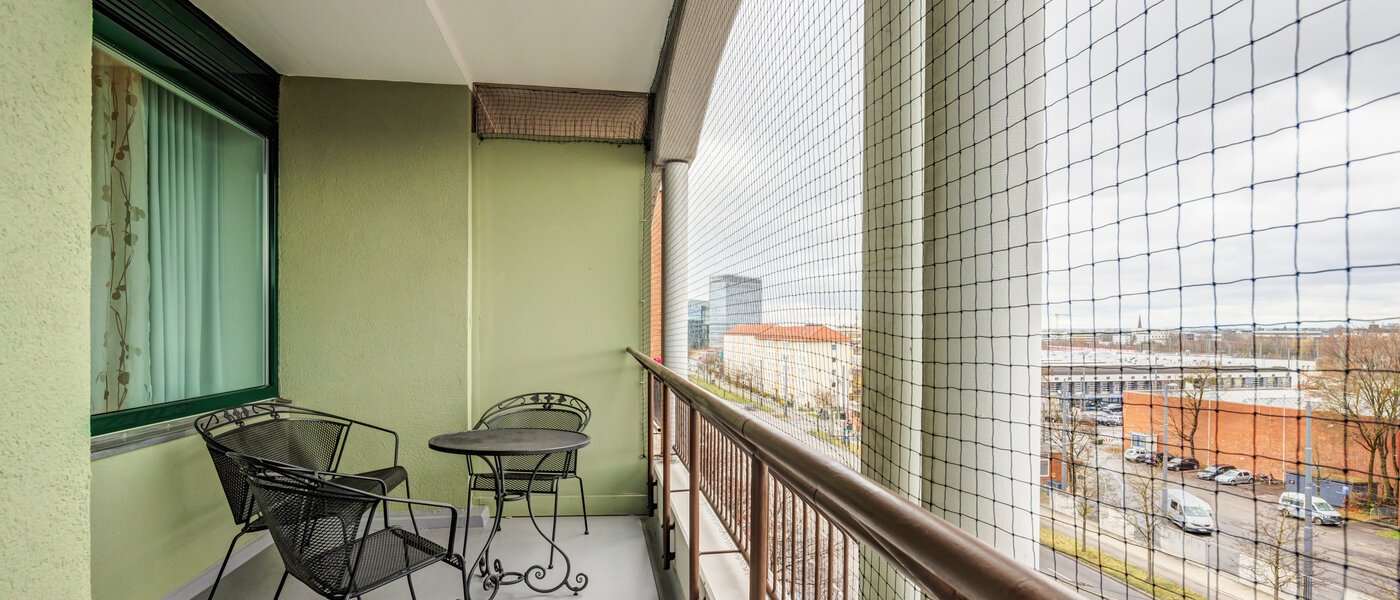 マンション München Bogenhausen 01 ベランダ 14675