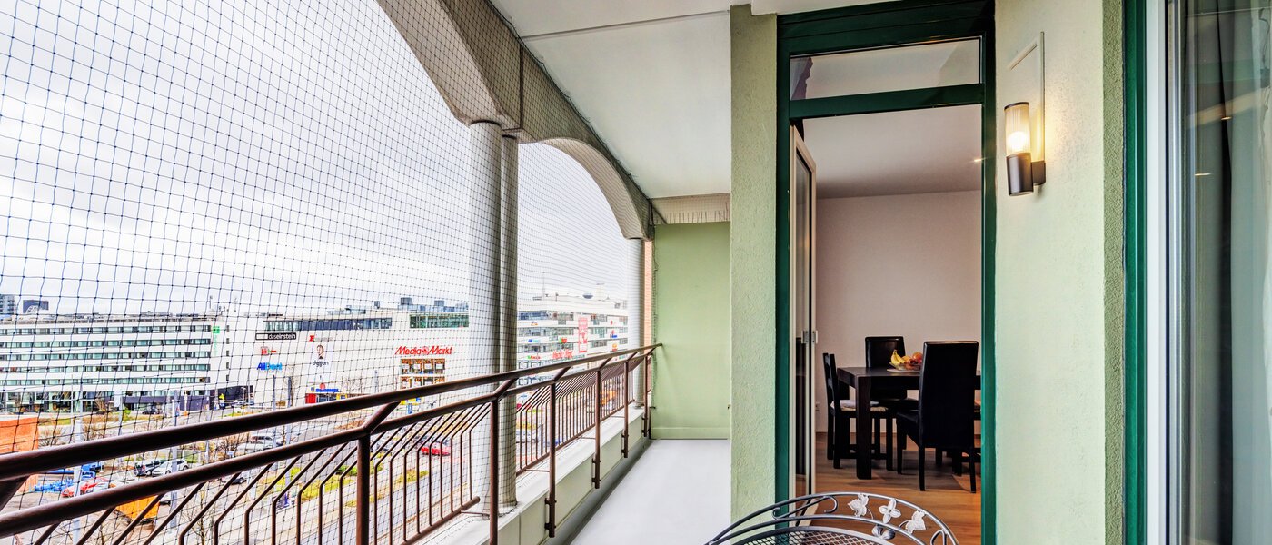 マンション München Bogenhausen 02 ベランダ 14675