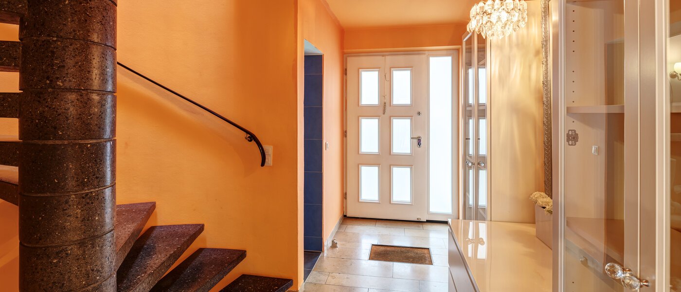 テラスハウス角住宅 Unterhaching 01 玄関入り口 14690