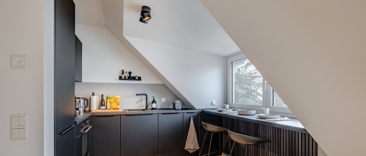 アティック・フラット（屋根裏） München Allach 02 キッチン 14692