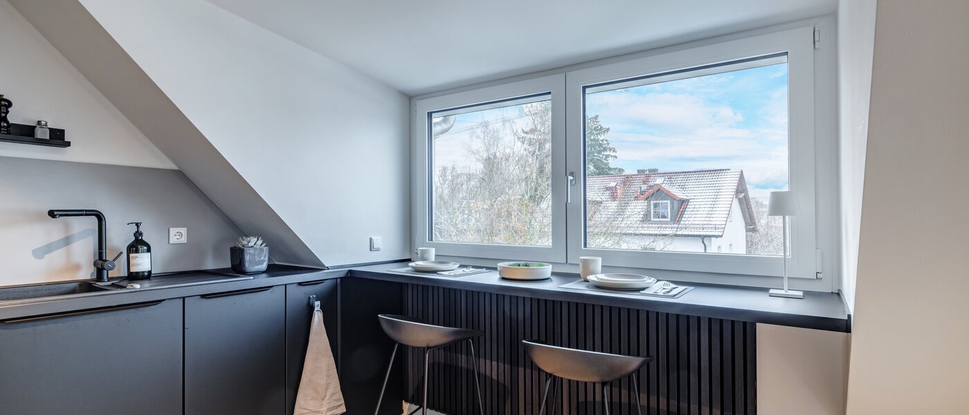 アティック・フラット（屋根裏） München Allach 03 キッチン 14692