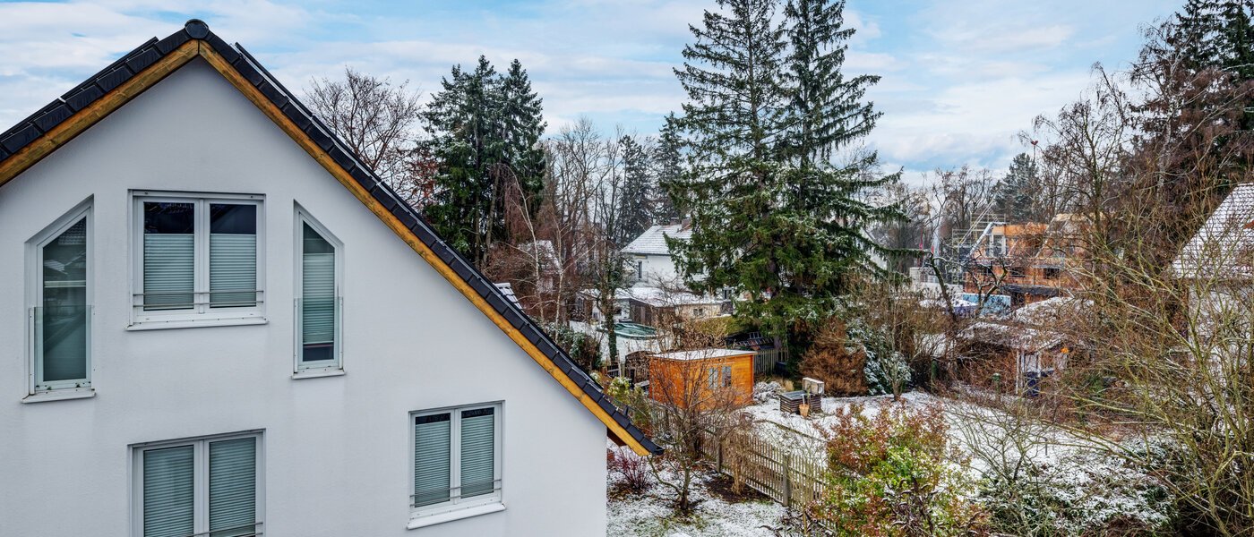 アティック・フラット（屋根裏） München Allach 02 物件からの眺め 14692