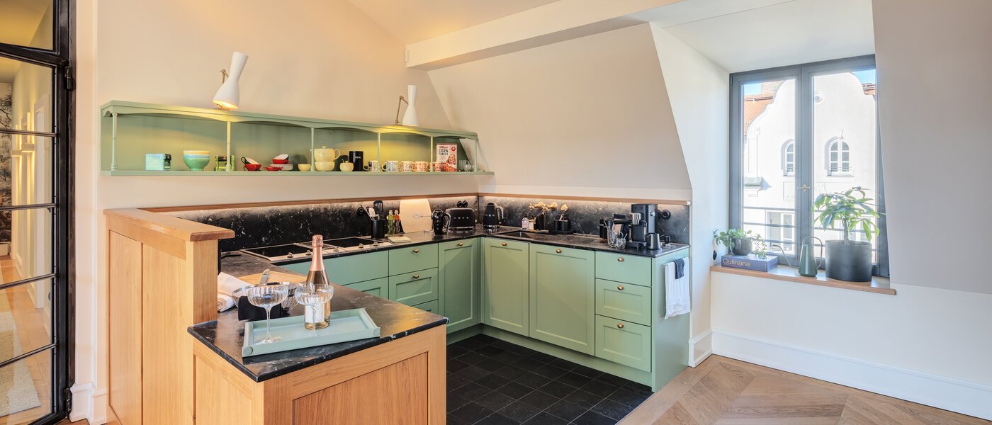 アティック・フラット（屋根裏） München Neuhausen 03 キッチン 14709