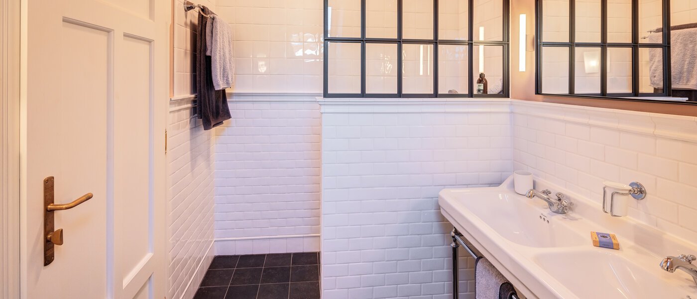 アティック・フラット（屋根裏） München Neuhausen 03 ２つめの浴室 14709